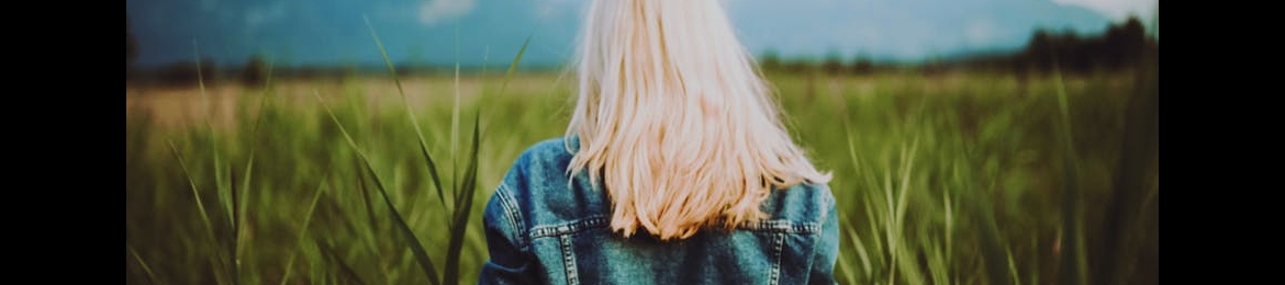Leeanna Lunn's cover banner