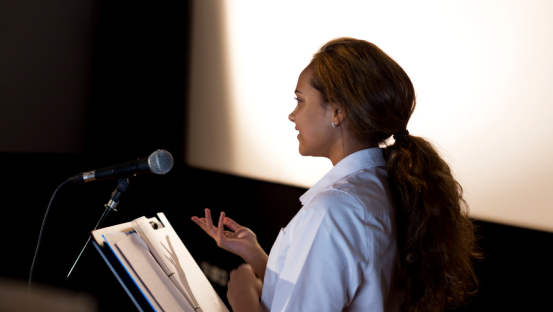 7 Keys for Writing a Strong Speech for Public Speaking