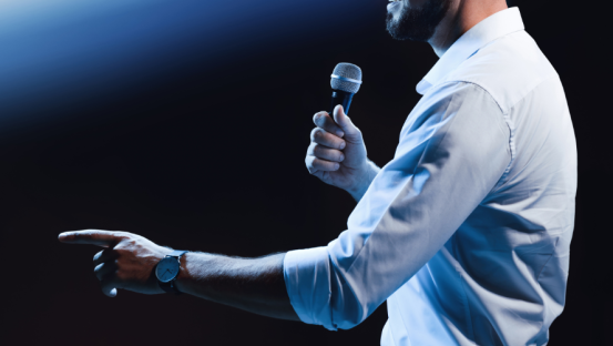 Which Public Speaking Behaviors Are Most Distracting for the Audience