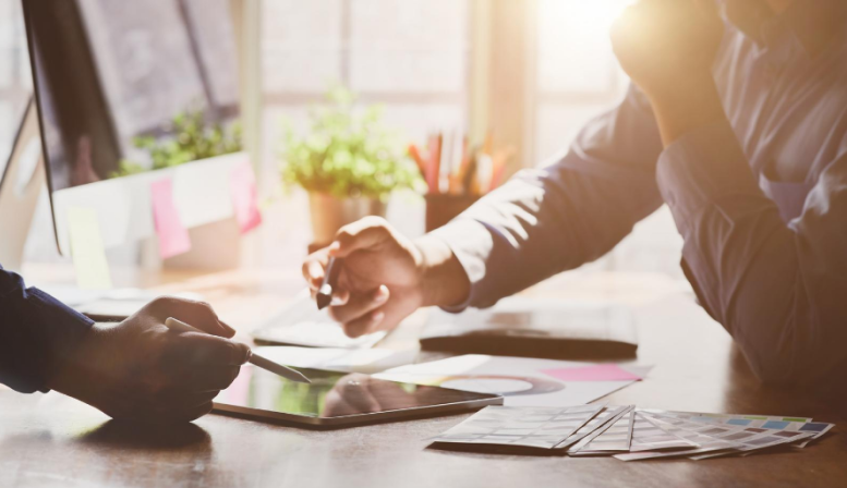 How to transition from being a free speaker to a paid professional by Mildred Delgado How to transition from being a free speaker to a paid professional by Mildred Delgado