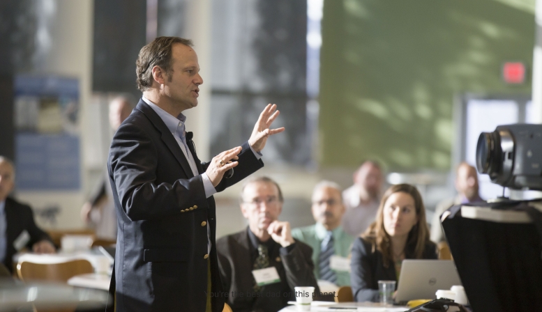 6 Ways to Improve Your Public Speaking Performance