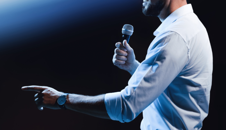Which Public Speaking Behaviors Are Most Distracting for the Audience Which Public Speaking Behaviors Are Most Distracting for the Audience