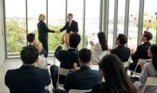 Holland Pierik: Blending Creativity with Professionalism in Event Coordination